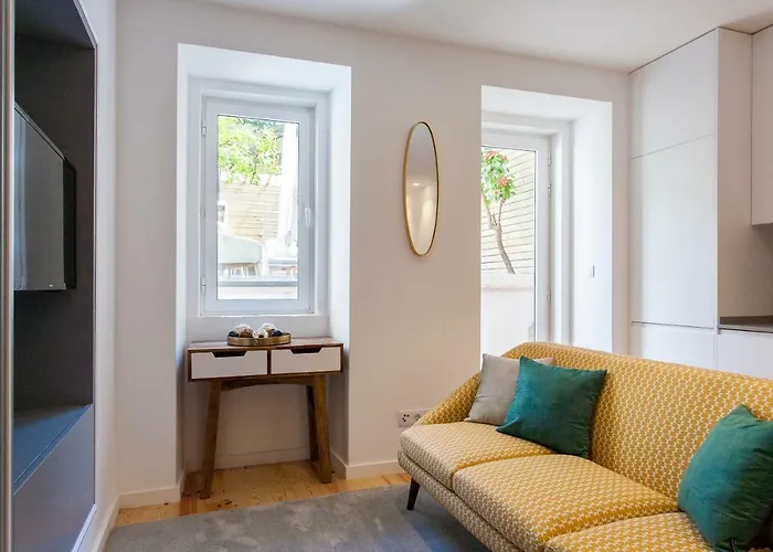 Charming Terrace - Liberdade Apartment Lissabon