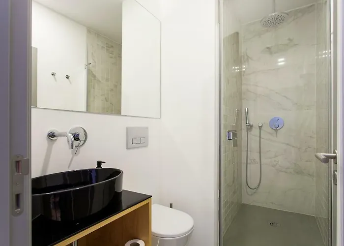 Charming Terrace - Liberdade Apartment Lissabon